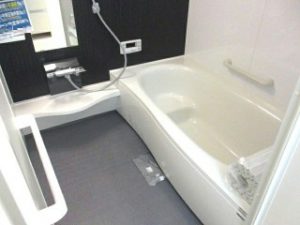 小田栄新築分譲住宅の浴室