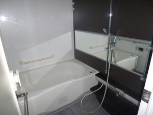 ドレッセ美しの森シルフィ―ノ イーストウィングの浴室