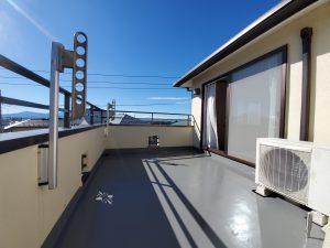 みすずが丘戸建のバルコニー