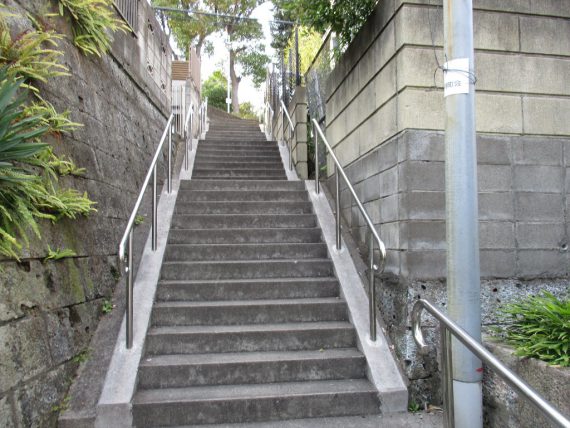 階段の立地