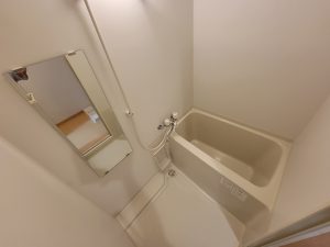 ウィスタリアの浴室